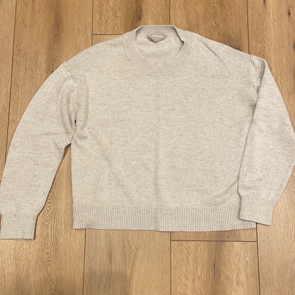Classic Cream Sweater - Picture 1 of 8